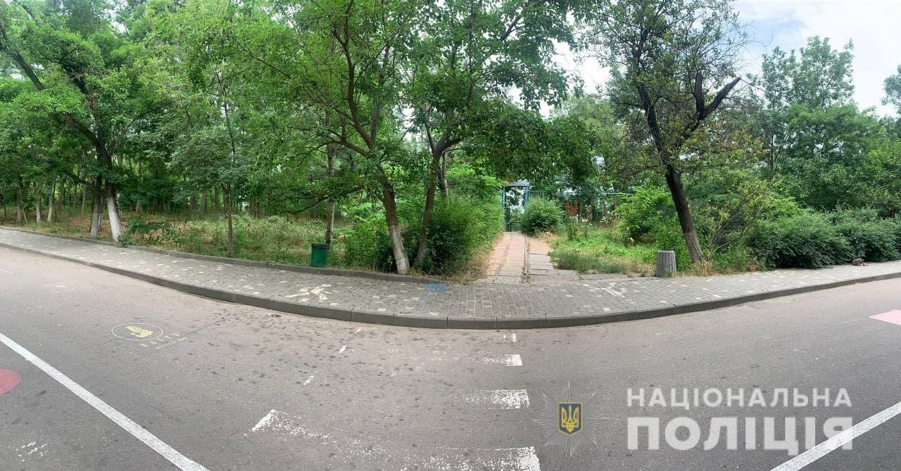 В Одесі поліцейські затримали приїжджого з Ужгорода за підозрою в замаху на життя знайомого (ФОТО)