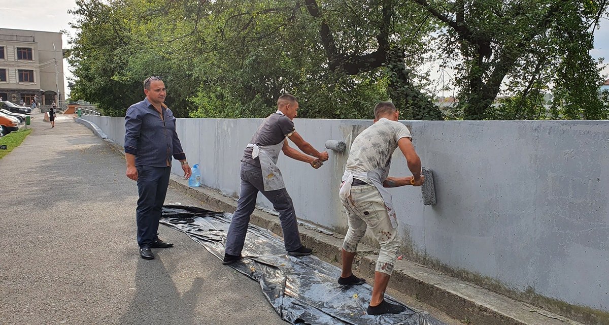 Відомо, де саме: у Мукачеві з‘явиться ще один мурал (ФОТО)