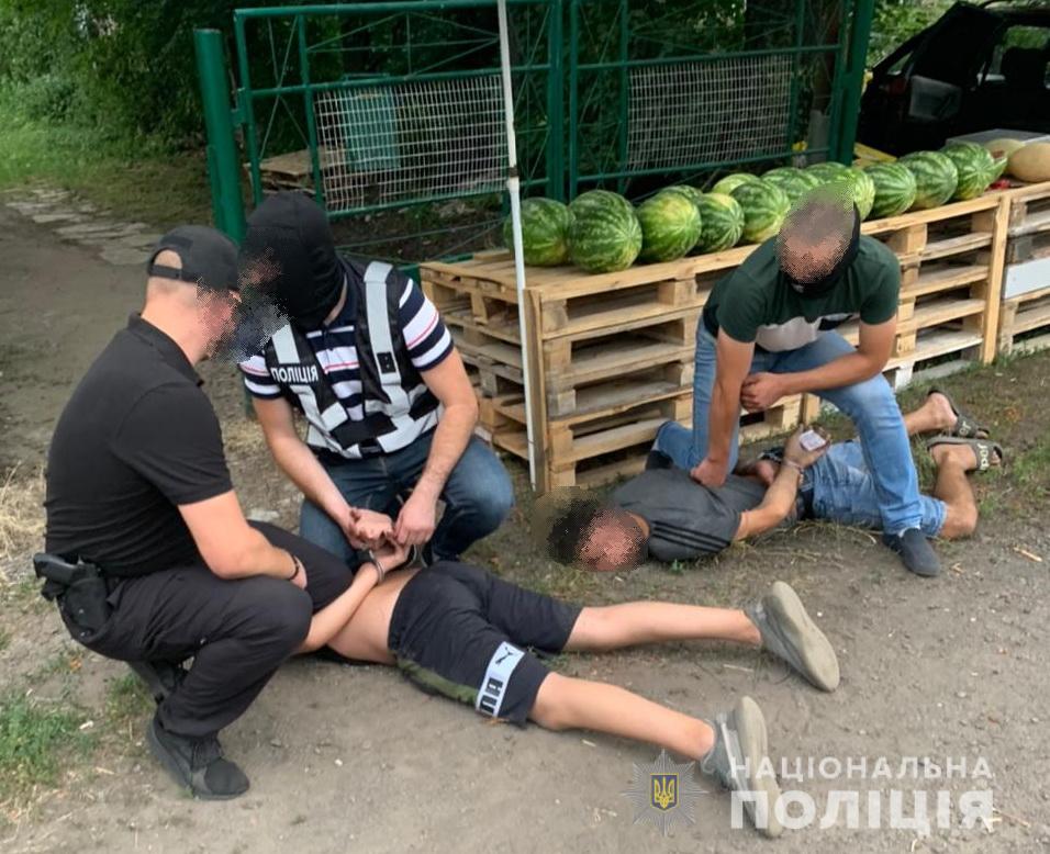 Спецоперація на Закарпатті: затримано чергового розповсюджувача наркотиків (ФОТО, ВІДЕО)