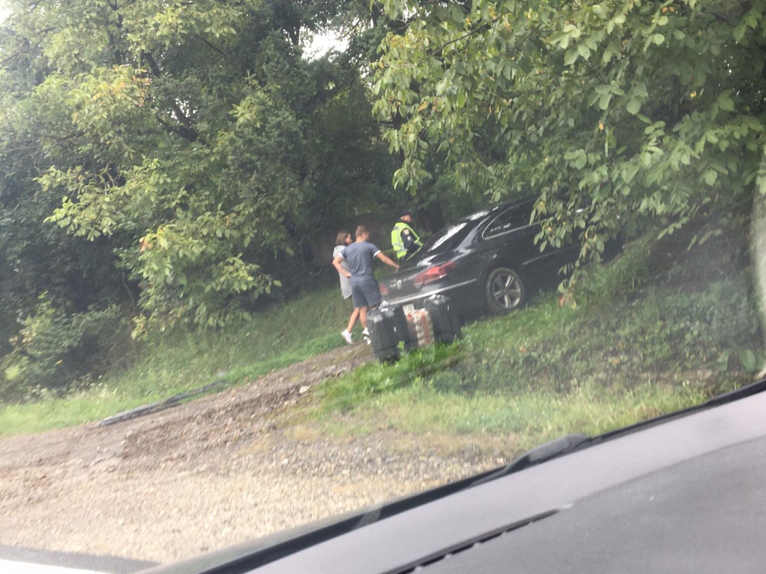 ДТП через швидкість: на Мукачівщині зіштовхнулися дві автівки (ВІДЕО, ФОТО)