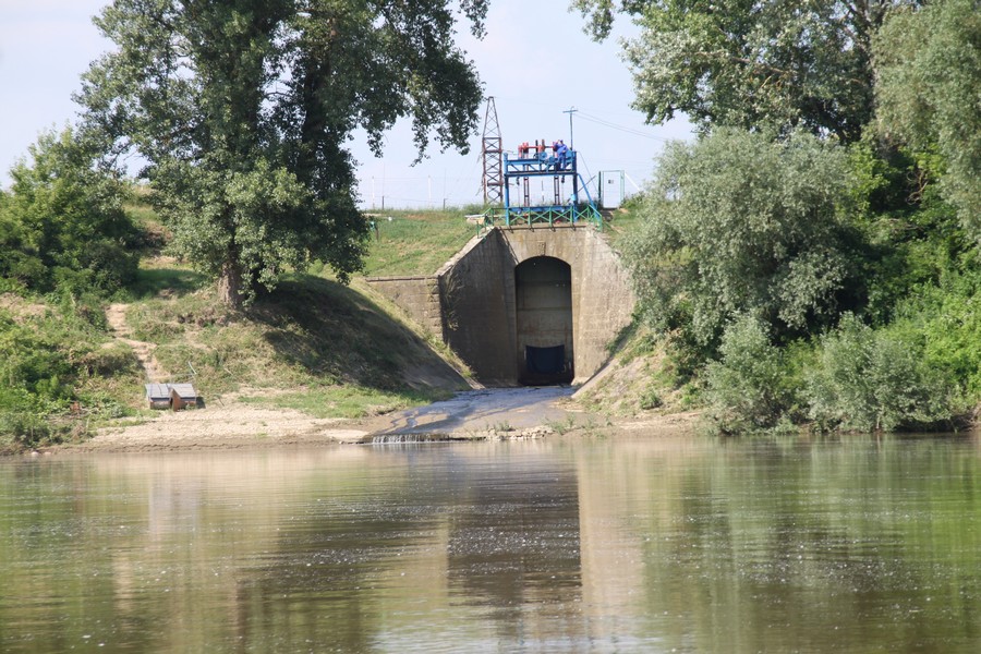 На Закарпатті проведено огляд русла та захисних споруд р. Тиса на українсько-угорській прикордонній ділянці