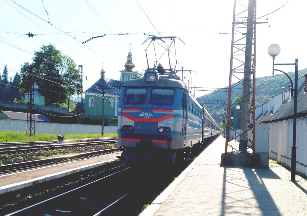 Залізничний потяг Ужгород – Харків на смерть задавив двох закарпатців