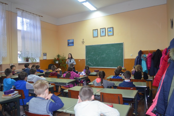 Закарпатські правоохоронці проводять правове виховання школярів (ФОТО)