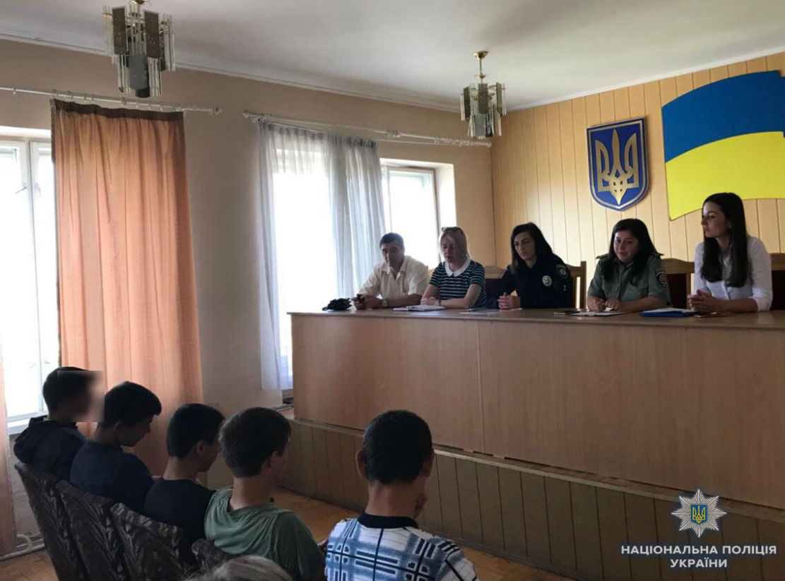 Поліцейські Мукачівщини зустрілись з неповнолітніми правопорушниками