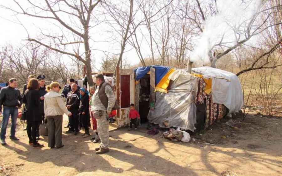 В Києві роми відібрали у відпочивальників улюблене місце (ФОТО)