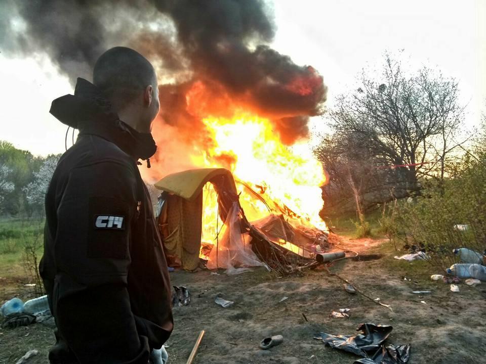 За розгром табору ромів на Лисій горі в Києві відкриті кримінальні провадження