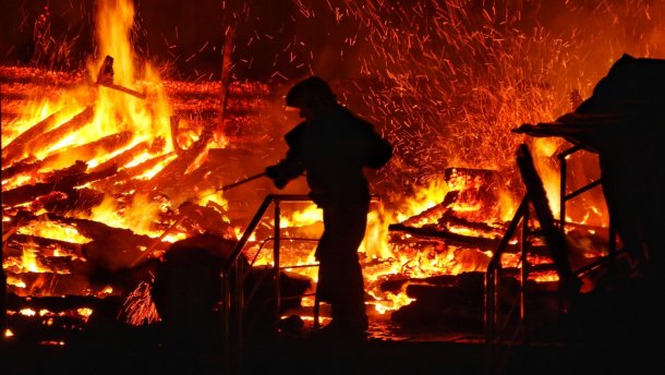 На Тячівщині зранку горіла надвірна споруда