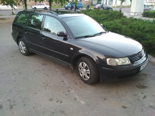 Водій, який збив на смерть дівчину під Ужгородом, був за кермом чорного VW - соцмережі