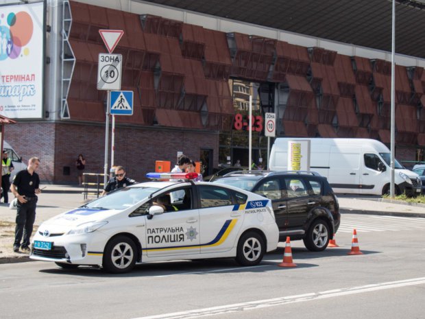 Таранив авто і втікав від копів: дикун на Ланосі поставив на вуха Київ, доза алкоголю в крові шокувала навіть драгер (ФОТО, ВІДЕО)