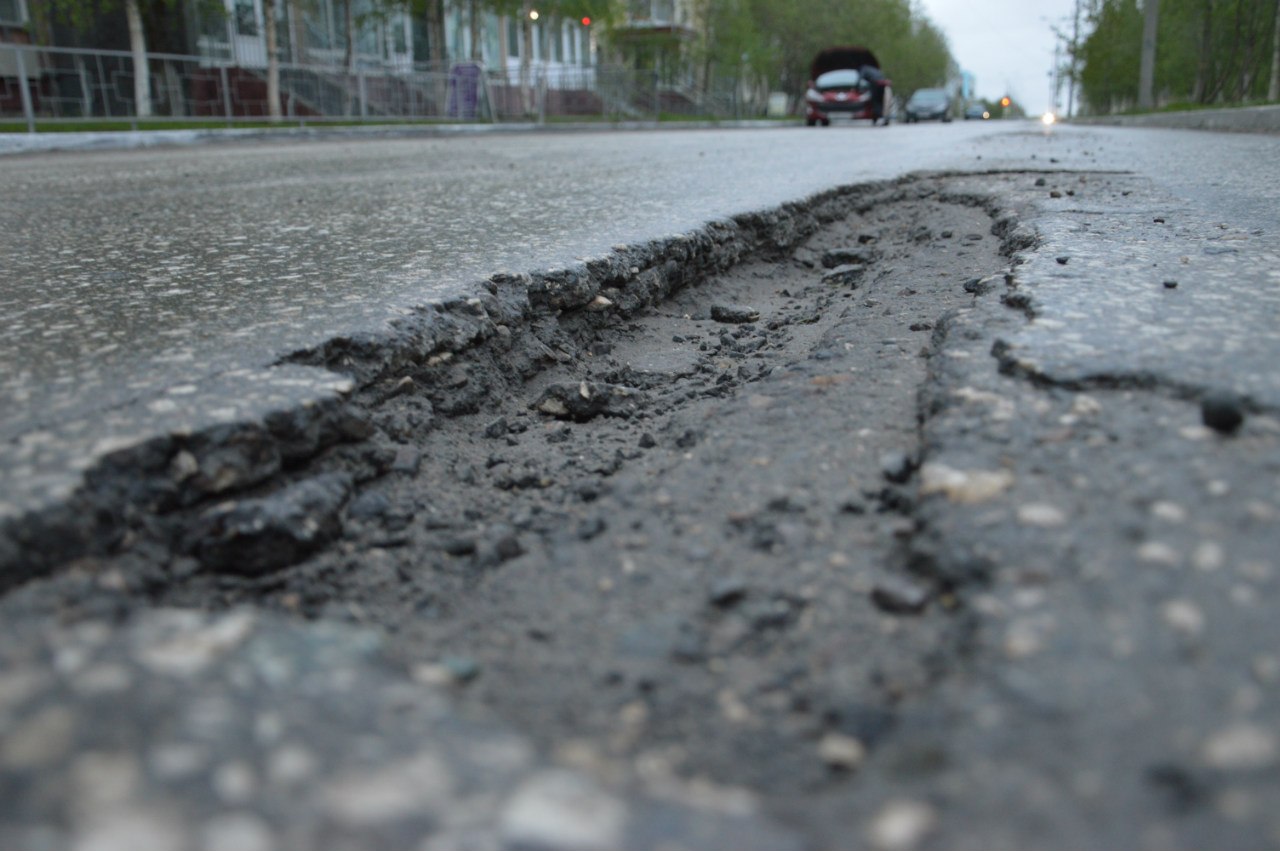 На Закарпатті проводять осінній комісійний огляд доріг - фіксують недоліки