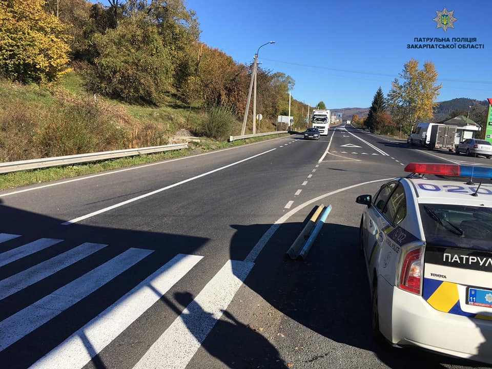 Рух автотранспорту на стаціонарному посту Нижні Ворота відновлено! (ФОТО)