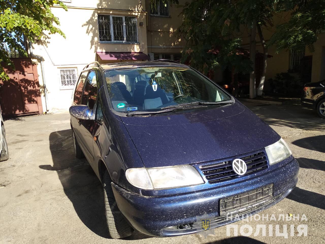 Викрадену в Берегові іномарку знайшли на Виноградівщині (ФОТО)