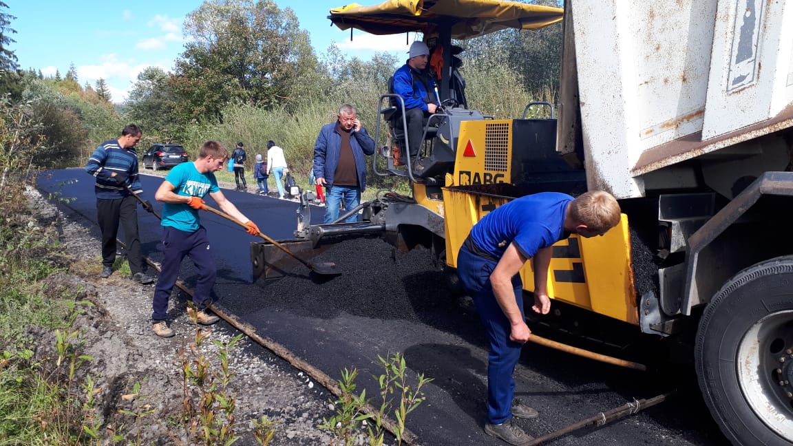 Дорогу на Пилипець капітально ремонтують (ФОТО)