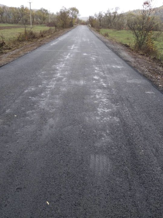 На Закарпатті відремонтували ще одну дорогу (ФОТО)