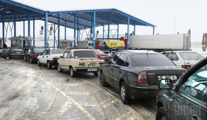 Прикордонники повідомили, чи є черги в пунктах пропуску на Закарпатті