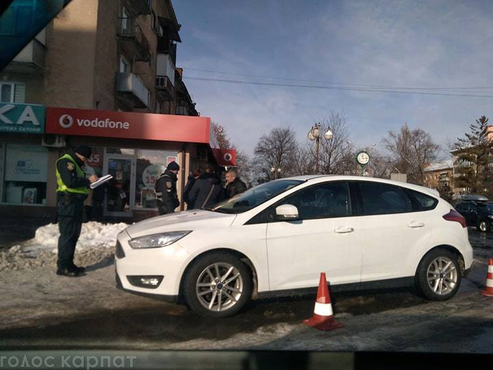 Рух центром Ужгорода ускладнено через ДТП (ФОТО)