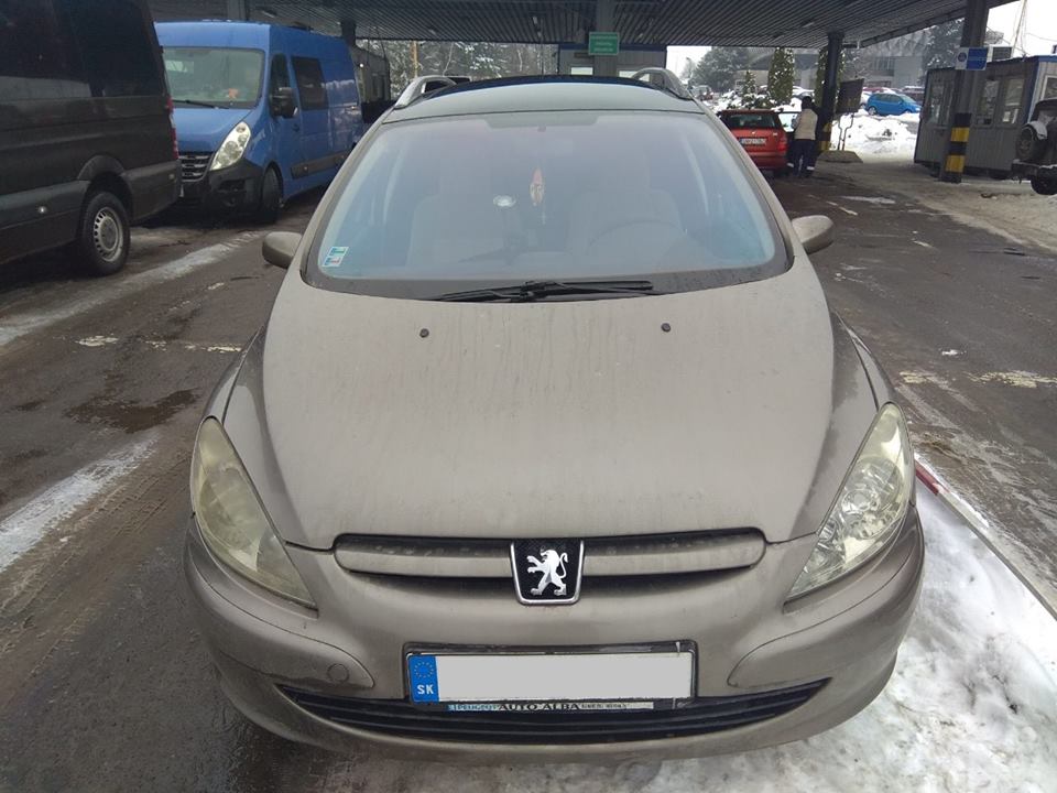 На Закарпатті затримали угорця на краденому «Peugeot 307» (ФОТО)