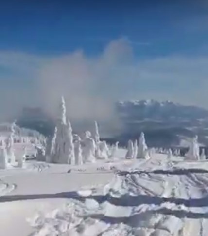 Неймовірної краси відео засніжених гір набирає шаленої популярності у мережі (ВІДЕО)