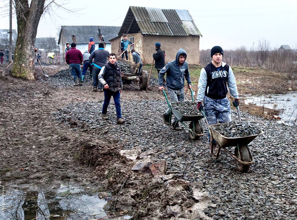 Закарпатський обласний центр зайнятості переймається проблемами працевлаштування ромів (ФОТО)