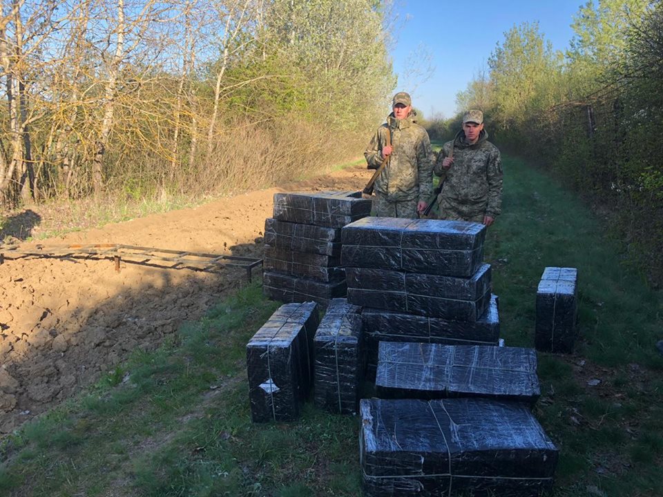 Погоня на Чопському кордоні: прикордонникам вдалося затримати контрабандистів (ФОТО)