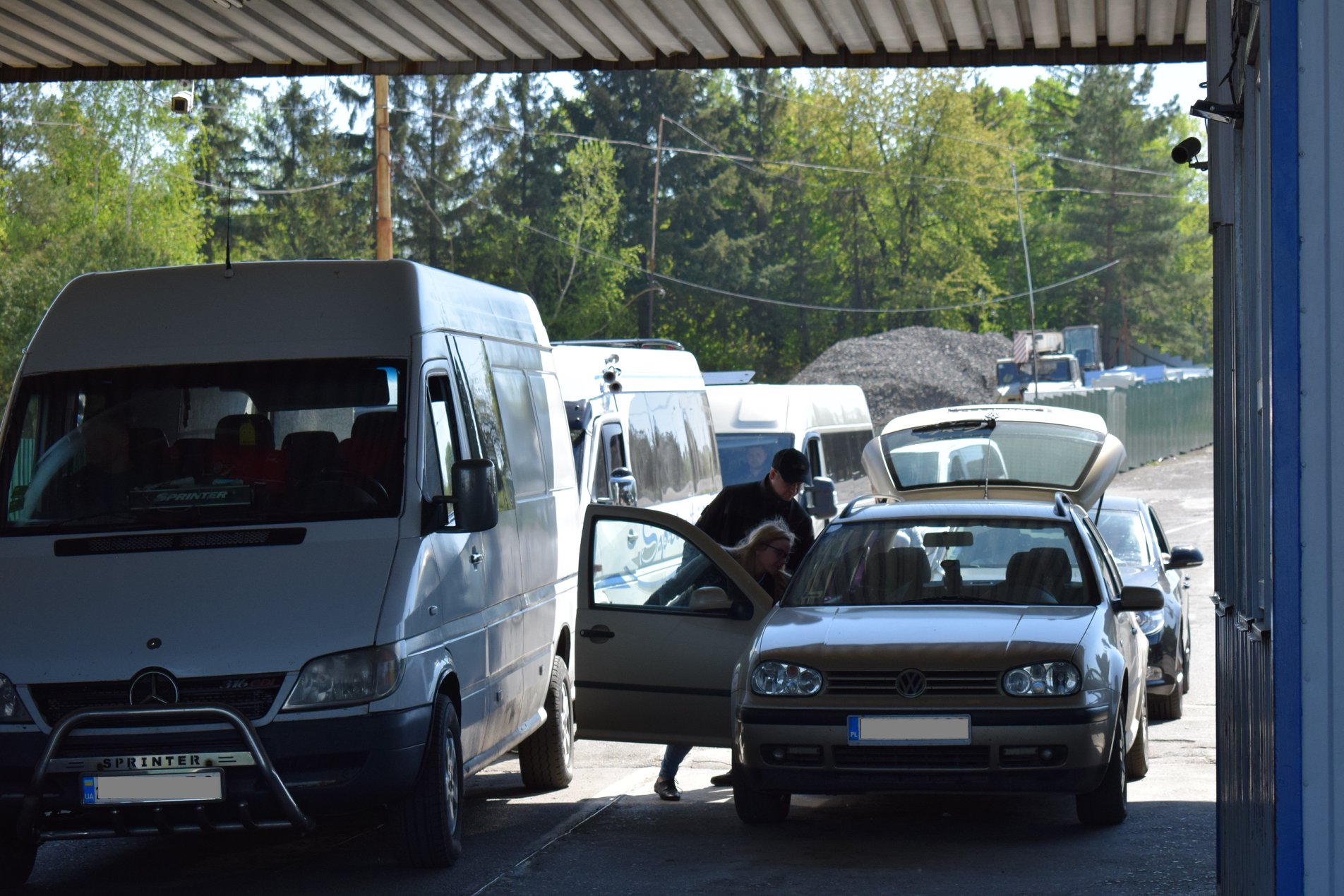 У чергах на виїзд з країни на Закарпатті зранку вже понад 100 авто