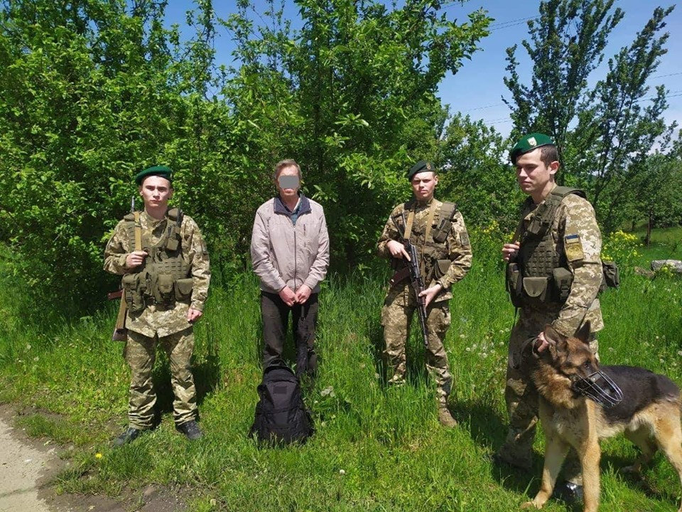 Не міг легально потрапити в Європу: на Закарпатті небайдужі "здали" порушника кордону