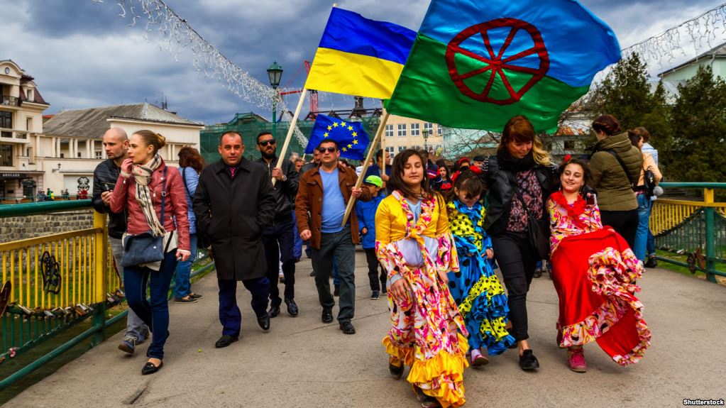 Присутність у владі: правозахисники про «ромську стратегію»