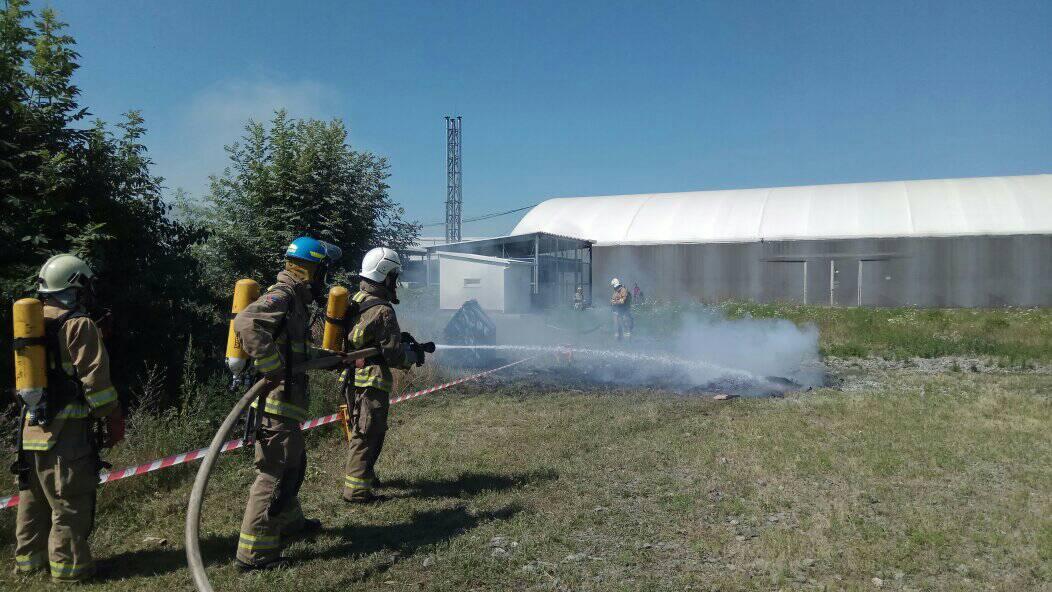 Рятувальники показали, що трапилось на підприємстві автогалузі у Виноградові (ФОТО)