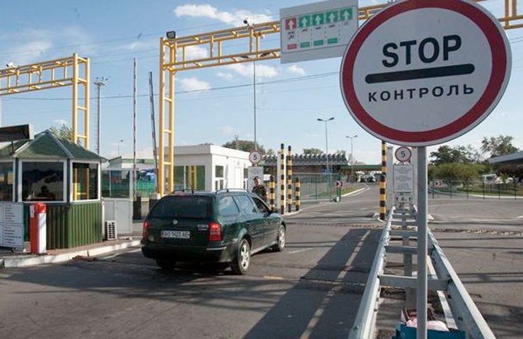 Прикордонники повідомили про черги на закарпатських  КПП