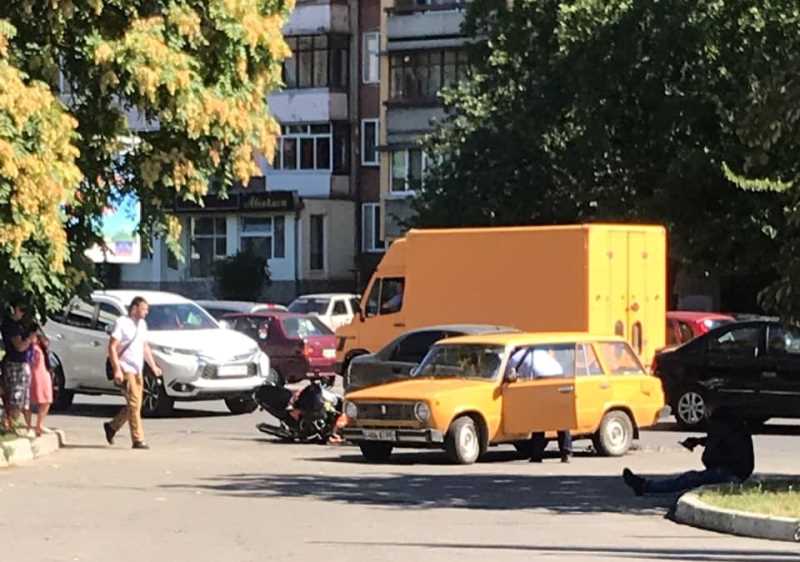 В Ужгороді на Минайській трапилась ДТП