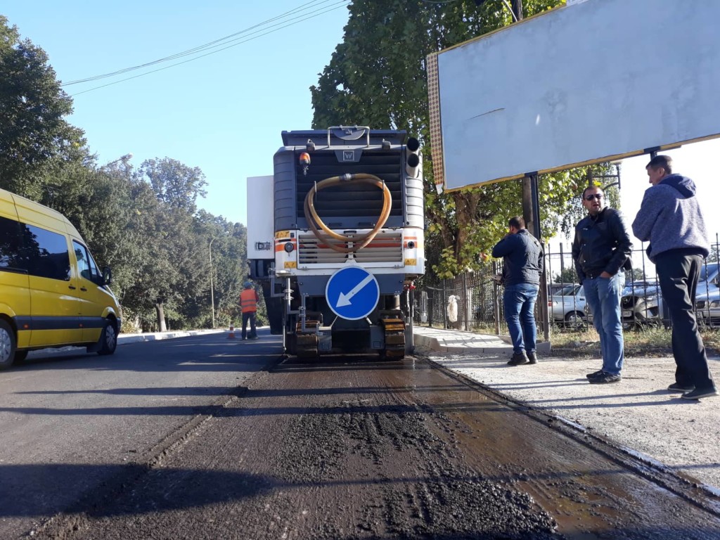 В Ужгороді на Станційній обмежено рух авто: відомі причини (ФОТО)