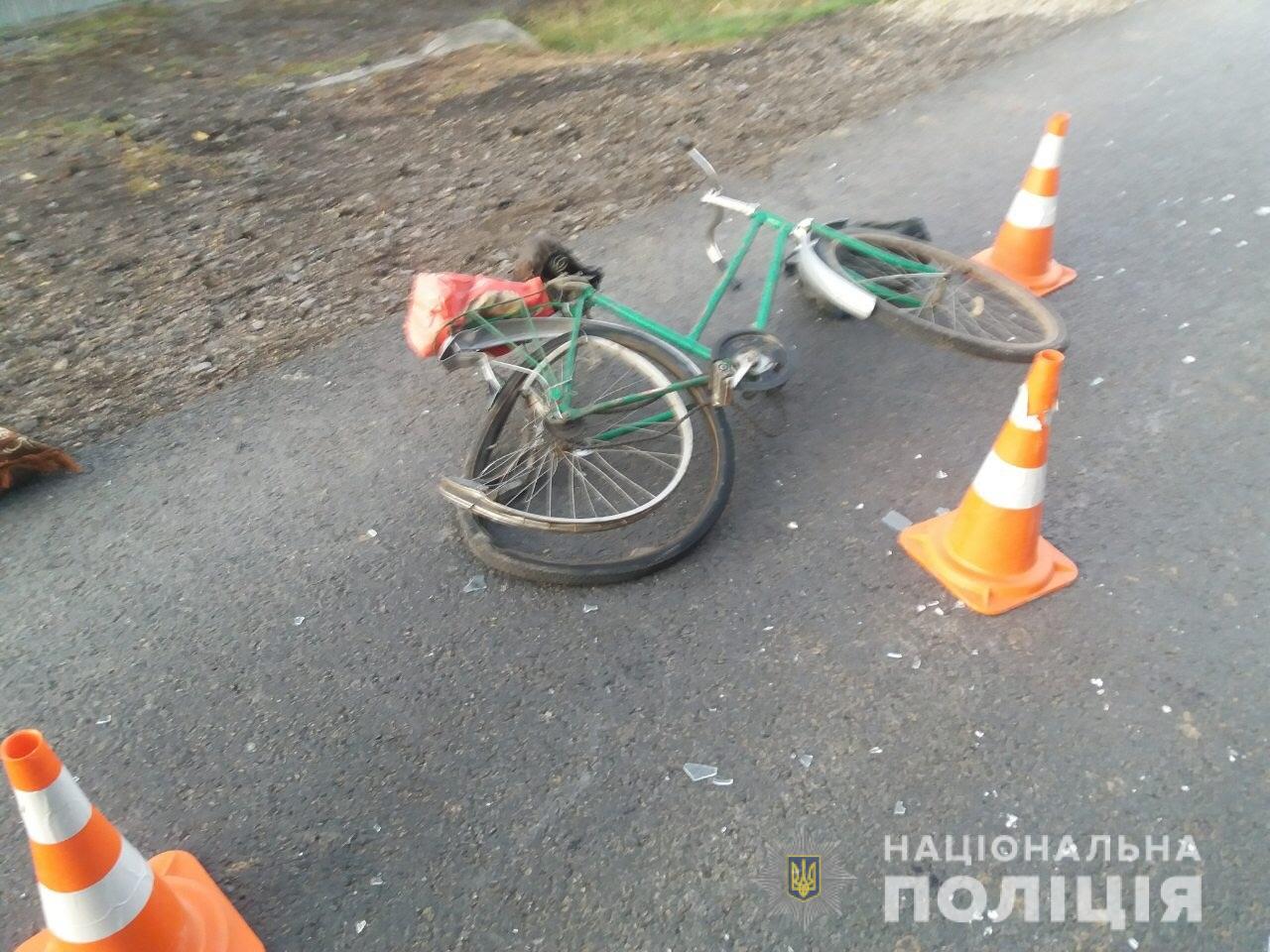 ДТП на Мукачівщині: водія двоколісного терміново госпіталізовано до реанімації (ФОТО)