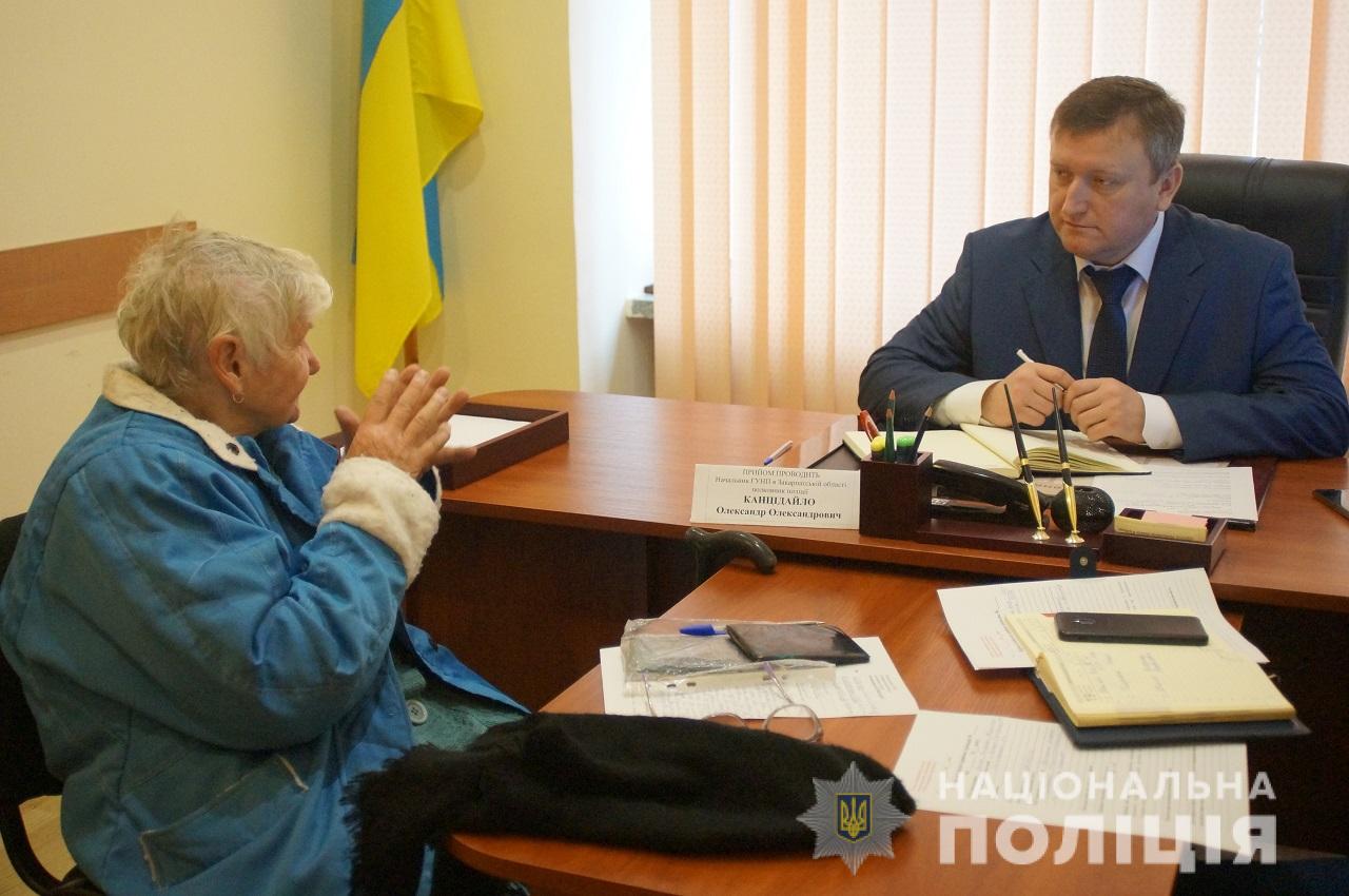 Керівник поліції Закарпаття спілкувався з жителями краю (ФОТО)