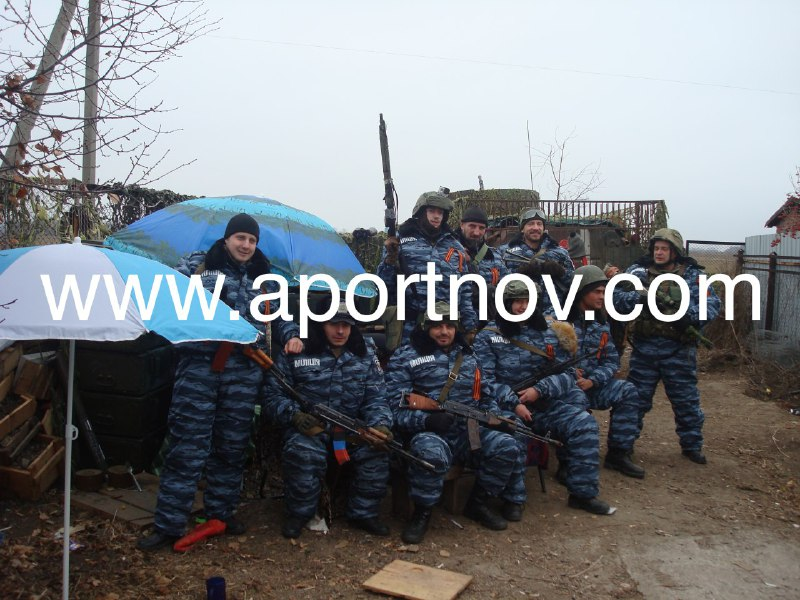 Фотосесія героїв-вбивць: оприлюднили докази причетності СБУ до покривання навмисних звірств на Донбасі (ФОТО, ВІДЕО)