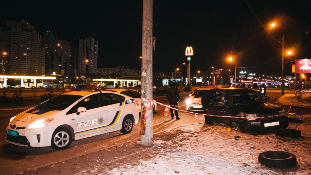 Голлівуд відпочиває : в столиці молодики влаштували гонитву з перестрілкою (ФОТО, ВІДЕО)