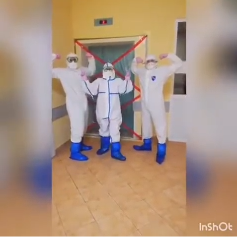 Гумор рятує: ужгородські лікарі, борці з COVID-19, записали танцювальне відео (ВІДЕО)