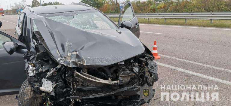 Водій загинув на місці: на трасі "Київ-Чоп" трапилася летальна ДТП (ФОТО)