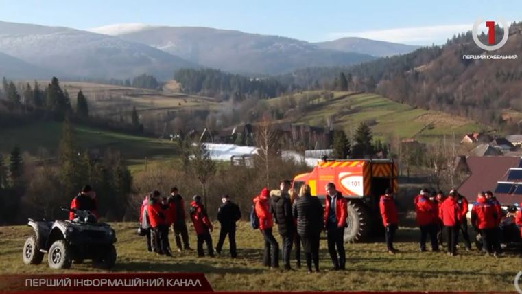 Закарпатські рятувальники тренуються надавати допомогу туристам (ВІДЕО)