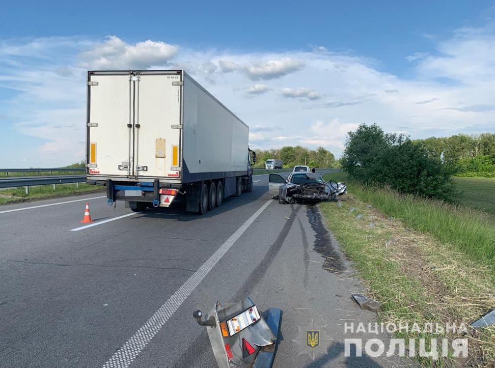 Знаходиться в реанімації: закарпатець потрапив у ДТП на Житомирщині (ФОТО)