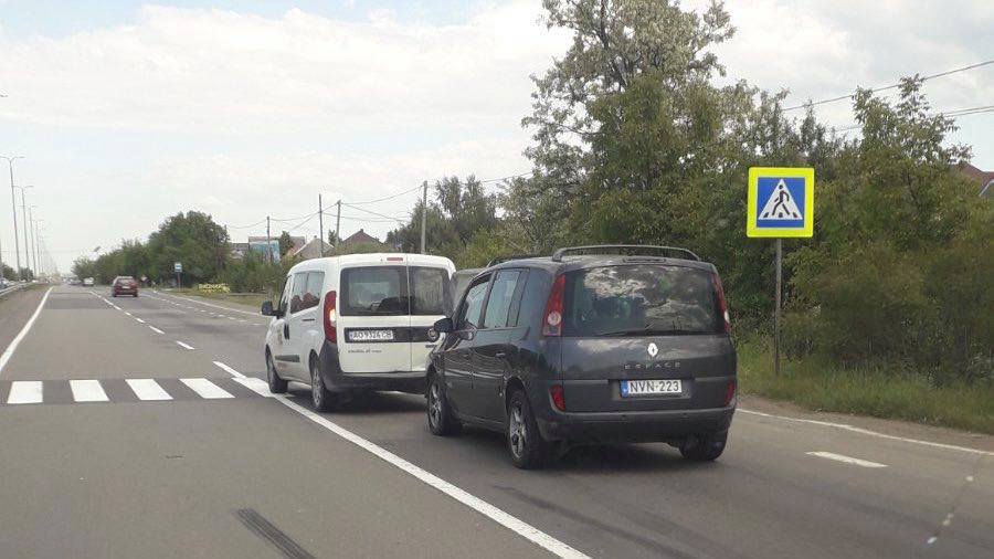 Чергова ДТП на Ужгородщині: зіштовхнулися дві автівки (ФОТО)