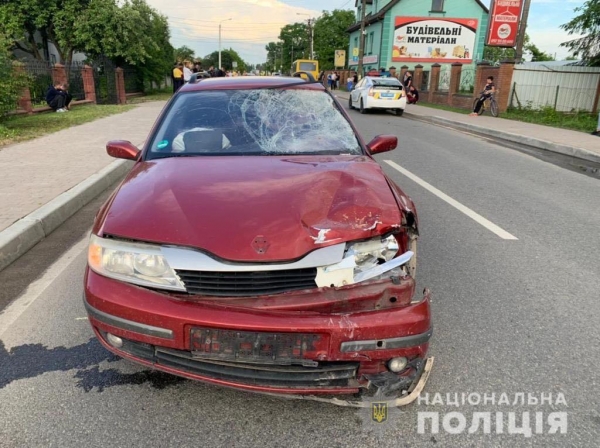 Тіло дитини відлетіло на 15 метрів: на Львівщині 13-річний школяр на скутері загинув після зіткнення з авто (ВІДЕО)